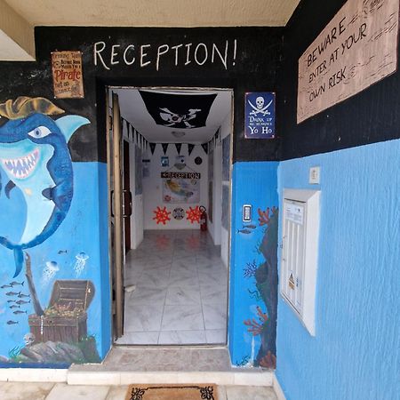 Pirate Backpackers Hostel Ulcinj Exterior photo
