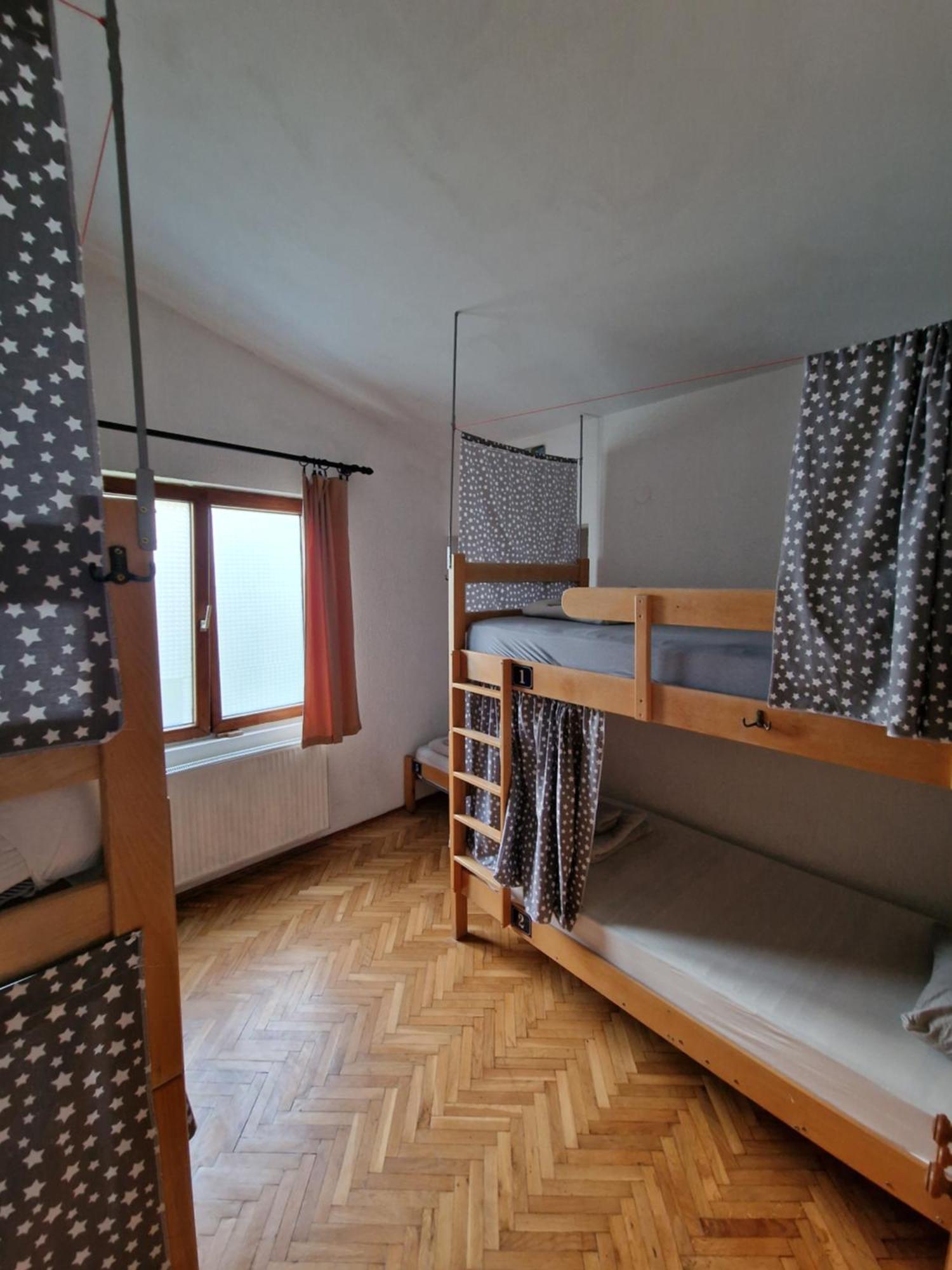 Pirate Backpackers Hostel Ulcinj Exterior photo