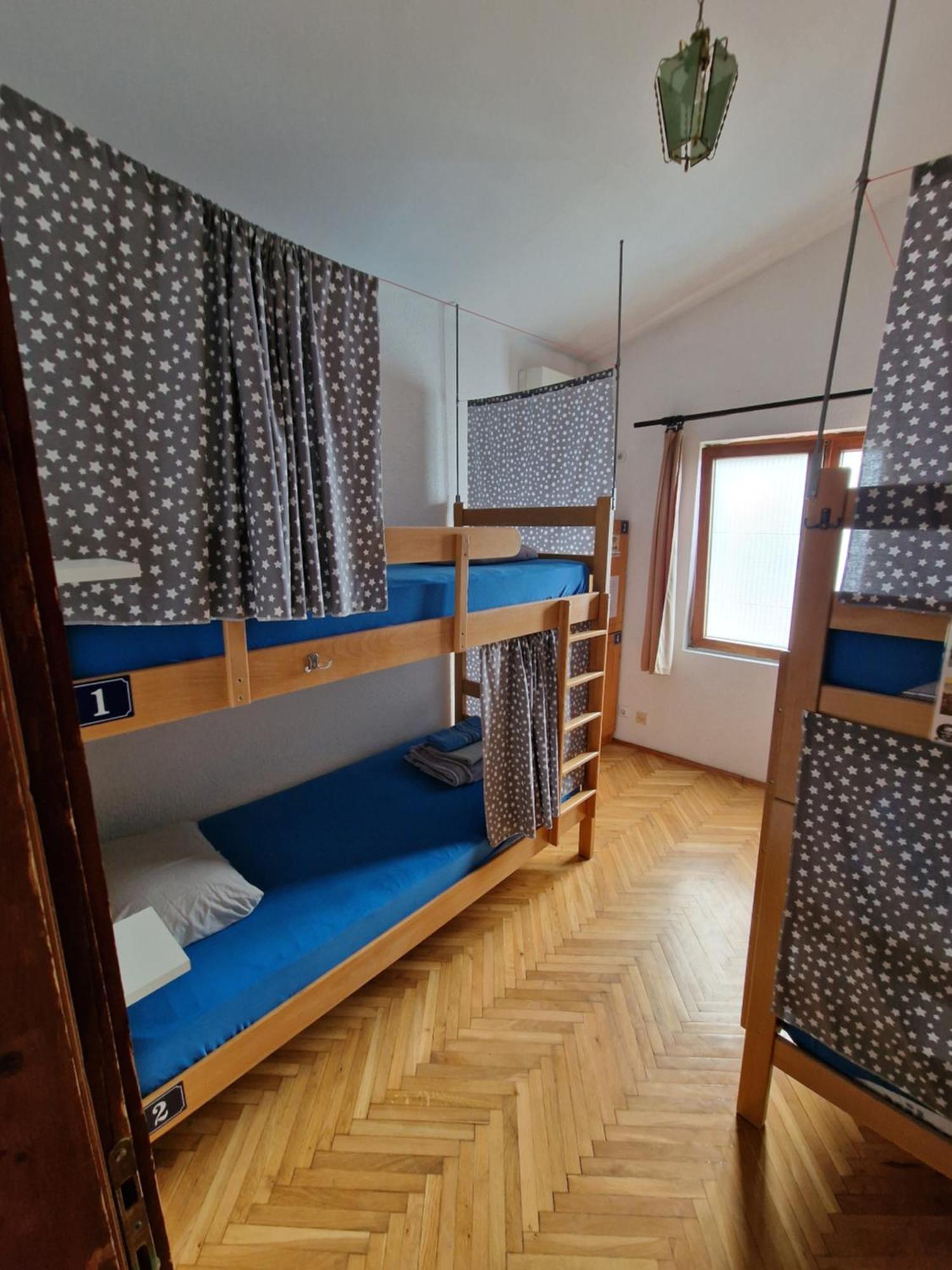 Pirate Backpackers Hostel Ulcinj Exterior photo